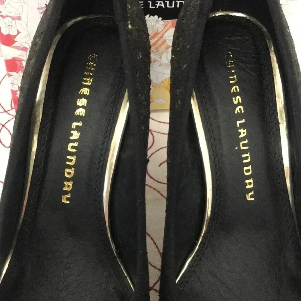 Chinese Laundry Fall For Glitter Gold Shoes - Picture 4 of 7